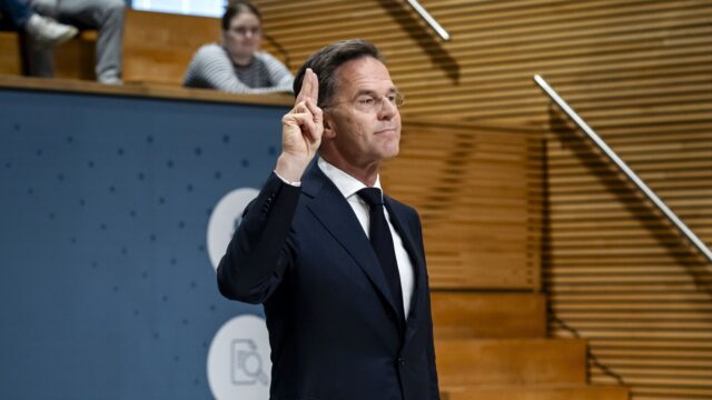 Nieuwsuurverhaal: de coronaverhoren, een tussenstand