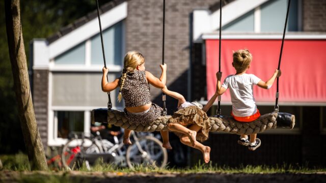 Waarom zes weken zomervakantie wél of niet te lang is