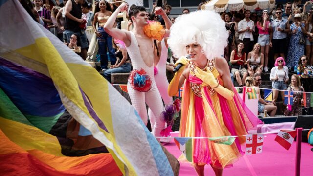 Podcast De Dag: gediscrimineerd tijdens de Pride, wat gebeurt er met je klacht?