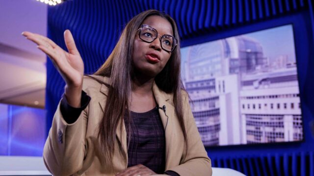 Europarlementariër Assita Kanko: 'Extreemlinks én radicaal-rechts gijzelen asieldebat'