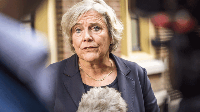 Ank Bijleveld: vandaag worden er 2850 lintjes uitgereikt