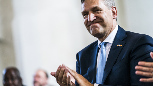 Burgemeester Buma schrikt zich kapot van drugsgebruik in Leeuwarden