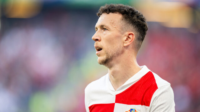 'Ivan Perisic (35) is een onbegrijpelijke aankoop van PSV, ik zou er argwaan bij hebben'
