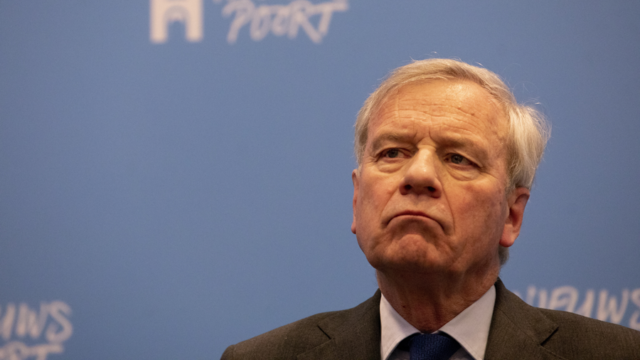 De Hoop Scheffer: EU maakt 'belachelijke indruk' in Israëlisch-Palestijns conflict