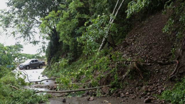 Monsterstorm Melissa bereikt Jamaica: 'Alsof je zit te kijken naar ratten in de val'