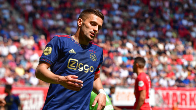 Waar ging het dit seizoen mis bij Ajax? 'Het is brandhout, om het simpel te zeggen'