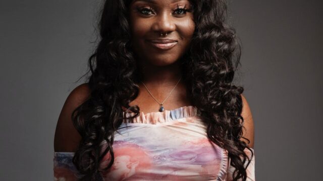 Elisabetta mag niet stemmen maar is wel politiek betrokken: 'Democratie is geen toeschouwersshow, laat je stem horen'