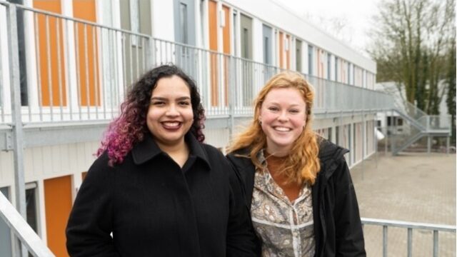 Samenwonen in een azc. Dé oplossing voor de asielopvangcrisis en wooncrisis?