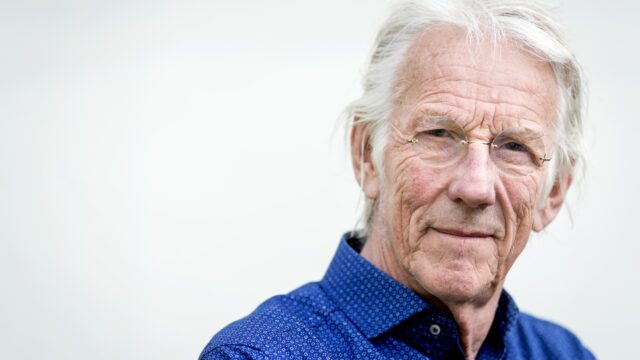 'Het is superieur om te denken dat je anderen eindeloos kan kwetsen', zegt cabaretier Freek de Jonge over moord Van Gogh