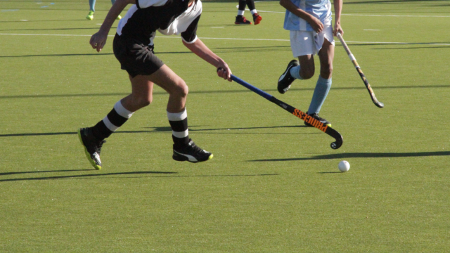 Wat de coming-out van hockeyer Atkin betekent voor LHBTIQA+-acceptatie in de sport