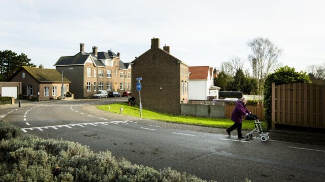 Burgemeester over mogelijk verdwijnen dorp Moerdijk: 'Besluit viel als een hamer'
