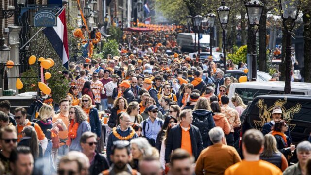 Hoe burgemeester Halsema in Amsterdam 'het alles-kan-en-alles-mag-gevoel' wil doorbreken