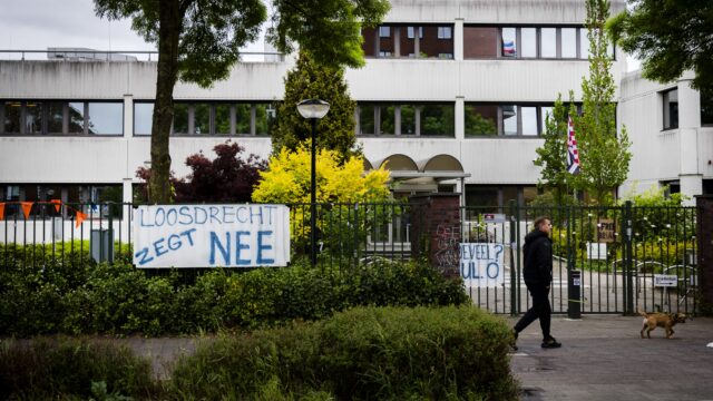 Zijn vrouwen Loosdrecht terecht bang voor asielzoekers? 'Het gaat om 70 mannen met trauma'