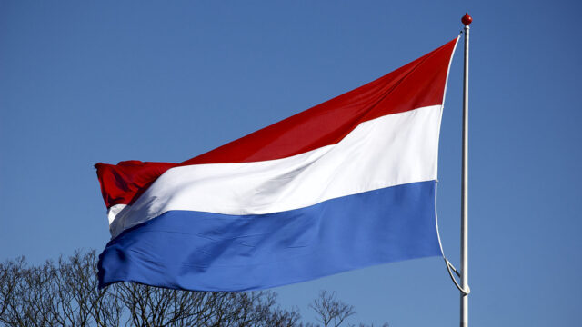 Onervaren politici en patriottistische tendensen