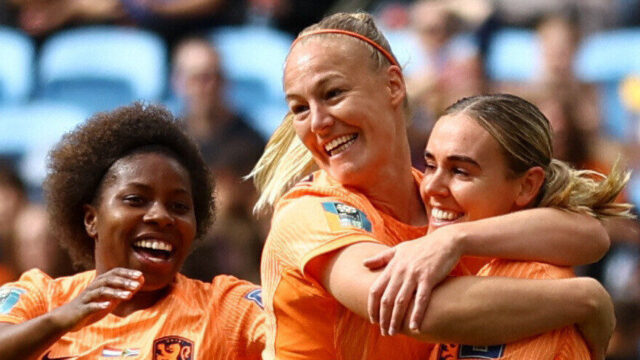 'We zijn verwend in de poulefase': oud-international Van Es over WK-winst Oranje op Zuid-Afrika (2-0)