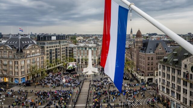 NPO Radio 1 staat stil bij de Nationale Dodenherdenking met speciale uitzending