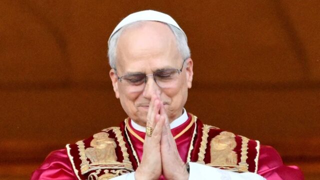 Waarom bezoekt de 'afwachtende' paus Turkije, waar nauwelijks christenen wonen?