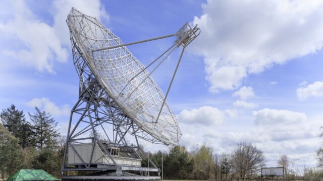 Maanmissie op de voet gevolgd bij radiotelescoop in Dwingeloo: 'We zitten hier eerste rang'