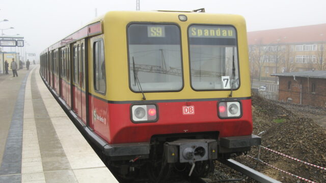 Berlijnse tram wordt omgetoverd tot technoclub