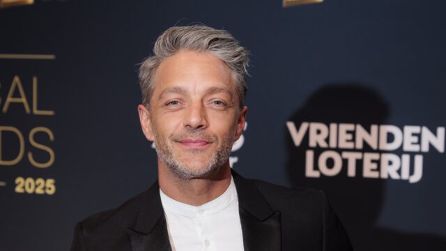 Tommie Christiaan schrikt zich rot in Hel of Hotel: 'Was jij mijn dealer?'