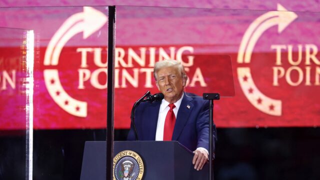Trump geeft politieke draai aan uitvaart Kirk: 'Kantelpunt voor veel Amerikanen'
