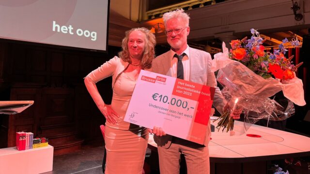 Jeroen van Bergeijk wint prijs beste journalistieke boek voor undercoverwerk