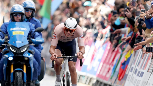 Geen oortjes tijdens 'Super-WK' wielrennen: 'Zeker op het parcours in Glasgow is dat een gemis'