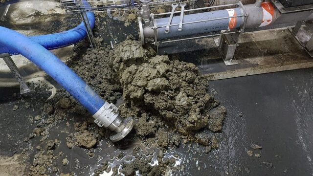 Jaarlijkse 'vetpiek' zorgt voor problemen bij Waterschappen: 'We vervuilen riool steeds vaker'