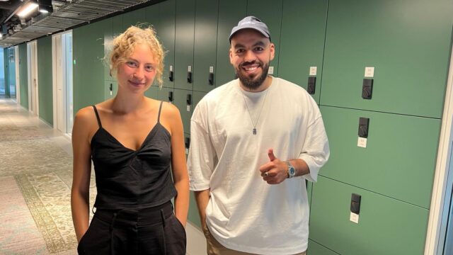 Sarah Neutkens, schrijver, componist, kunstenaar en model, wil nergens bij horen