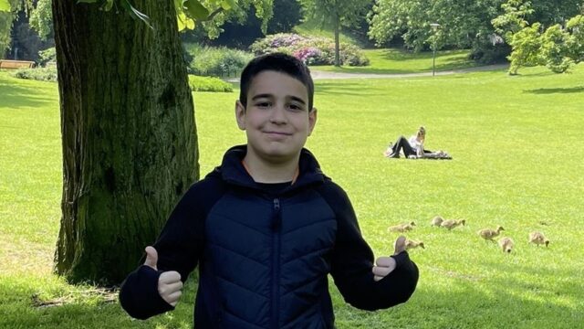 Mikael (11) werd hier geboren, maar wacht nog op verblijfsvergunning: 'Denk dat ik het verdien om in Amsterdam te blijven'