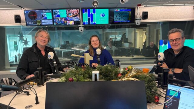 Laatste Gouden Dolk: grootste politieke broedermoord door Niko Koffeman