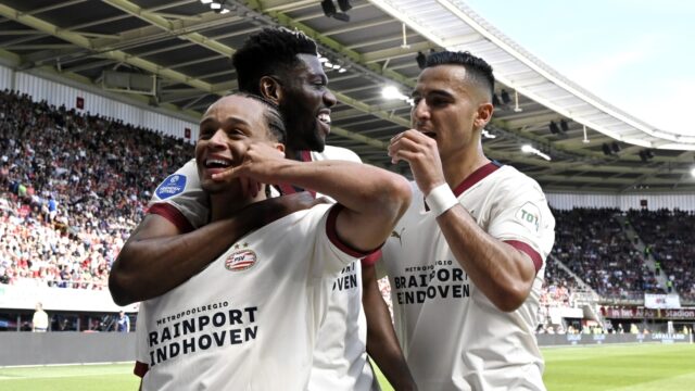 PSV naar Champions League-voorrondes, wordt overschaduwd door vertrek Van Nistelrooy