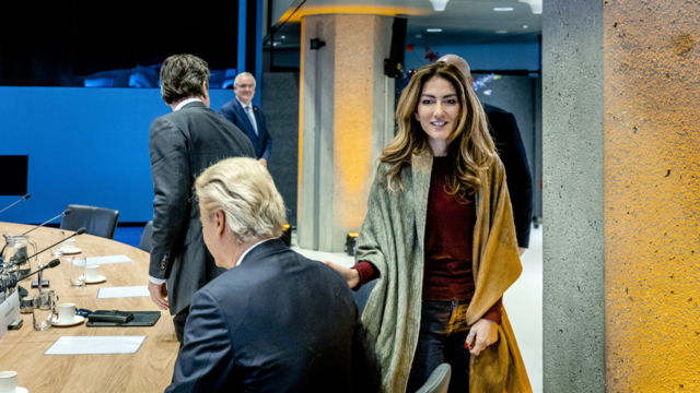 Oud-vakbewindsman tegen PVV, VVD en NSC: zet emotie opzij en ga om tafel