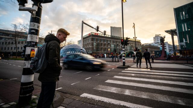 Zebrapaden weghalen vanwege 'schijnveiligheid'? 'Geeft vrij baan voor verkeerd gedrag'