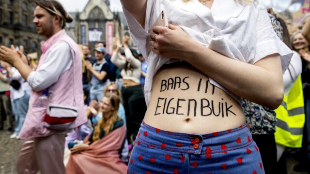 Moet abortus opgenomen worden in de grondwet? 'Het is zorg, geen misdaad'