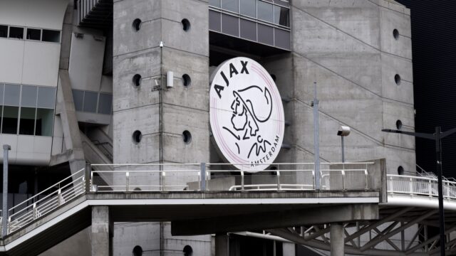 Ontslag Kroes: top Ajax wist niet hoe het zat met beursregels