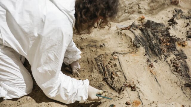 Waarom zijn er 'zo weinig' archeologische opgravingen in Nederland?