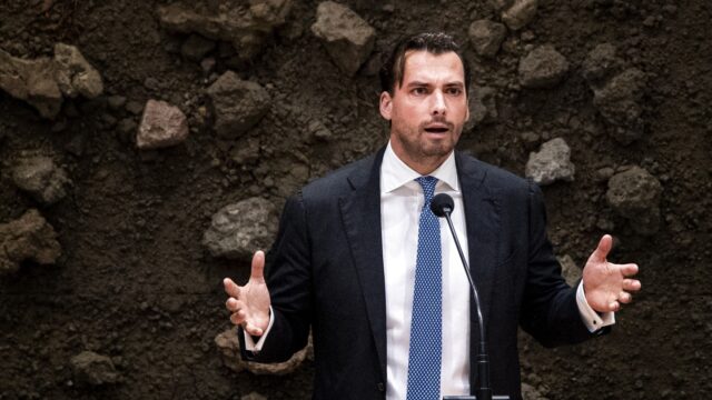 Baudet wil door met gaswinning Groningen en inwoners Lamborghini schenken, kan dat?