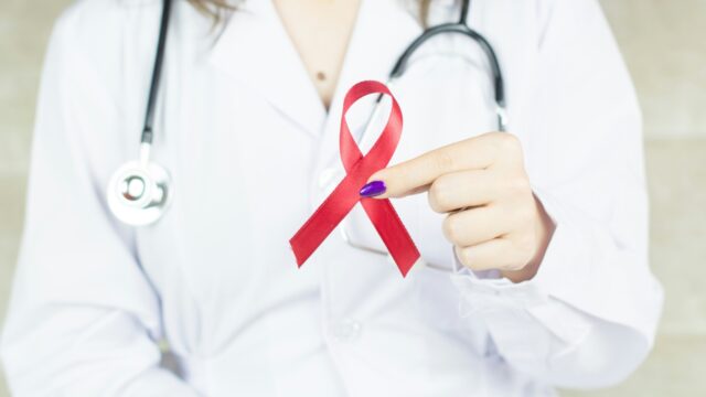 Aids opnieuw een wereldwijde bedreiging door stopzetting USAID-hulp
