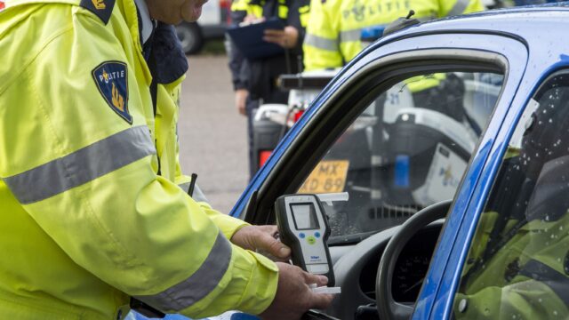 Driekwart Nederlanders staat achter totaalverbod alcohol en drugs in verkeer: 'Zorgt voor duidelijke norm'
