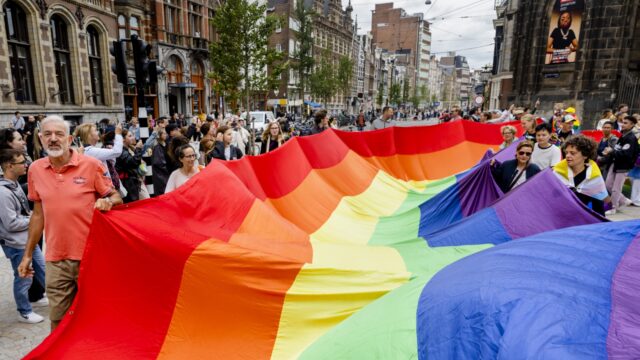 Regenboogvlag: 'Werkt als een rode lap, daarom des te belangrijker!'