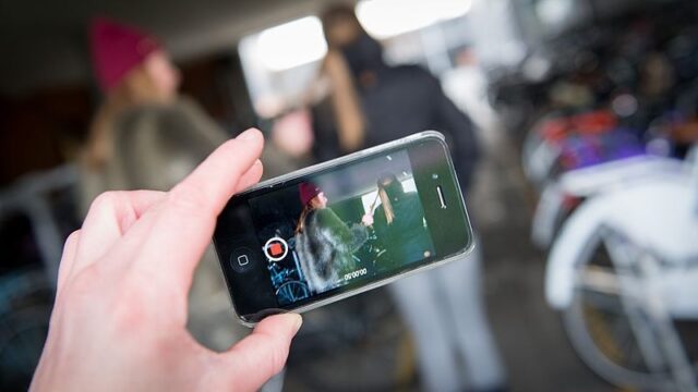 Tweede Kamer wil verspreiden video's van mishandelingen strafbaar maken, maar werkt dat ook?