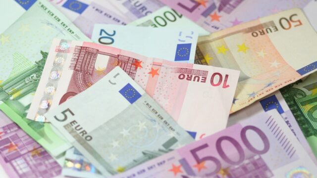 Snel geld lenen bij Saldodipje.nl leidt tot problemen: 'Ze zoeken de grenzen van de wet op'