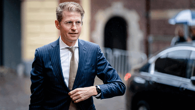 Voormalig minister Sander Dekker over zijn ongeluk: 'De val raakt me nog steeds'