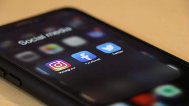 India wil via nieuwe wet berichten op sociale media beoordelen, critici maken zich zorgen