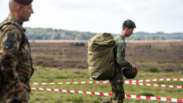 Hoe reëel is de dreiging van oorlog? ‘We zijn heel kwetsbaar' | NPO Radio 1