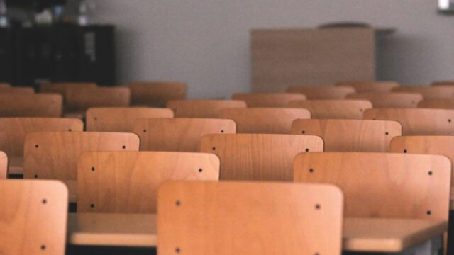 Stijging in aantal thuiszitters: gemeenten en onderwijs willen minister voor Jeugd en Onderwijs