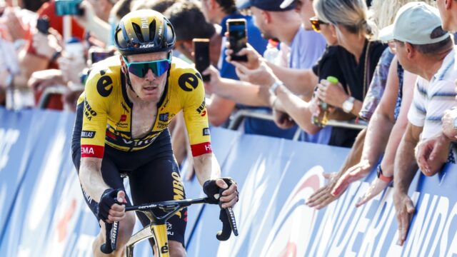 Dylan van Baarle rekent af met pech en wint NK op de weg: 'Dit is extra lekker'