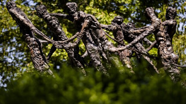 Met behulp van een nieuwe database kunnen Arubanen op zoek naar hun familiegeschiedenis