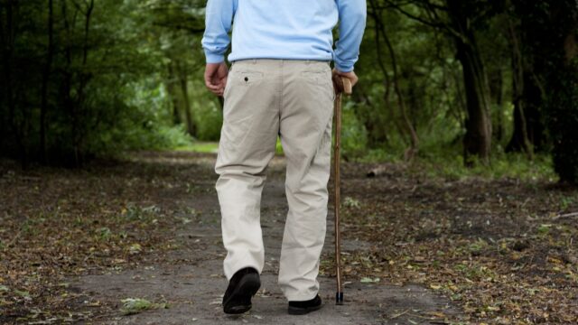 Strijd tegen eenzaamheid ouderen en jongeren: 'Maatschappelijke bewustwording is het belangrijkst'